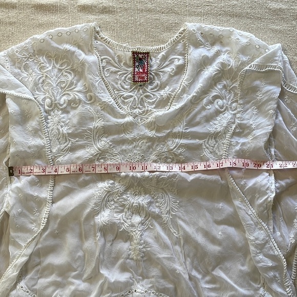 Johnny Was White Embroidered Flowy Damask Tunic. Size S. P/A876/M - Picture 10 of 10